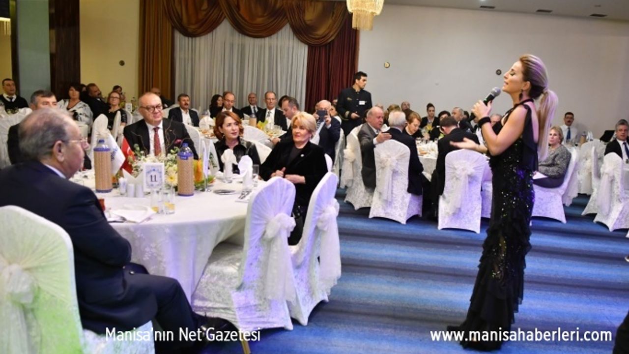 50. YILA ÖZEL GECE