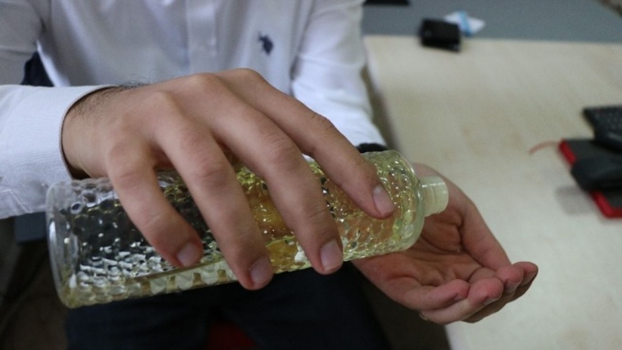 ’KORONA VİRÜSÜNDEN KORUNAYIM’ DERKEN EGZAMAYA SEBEP OLMAYIN