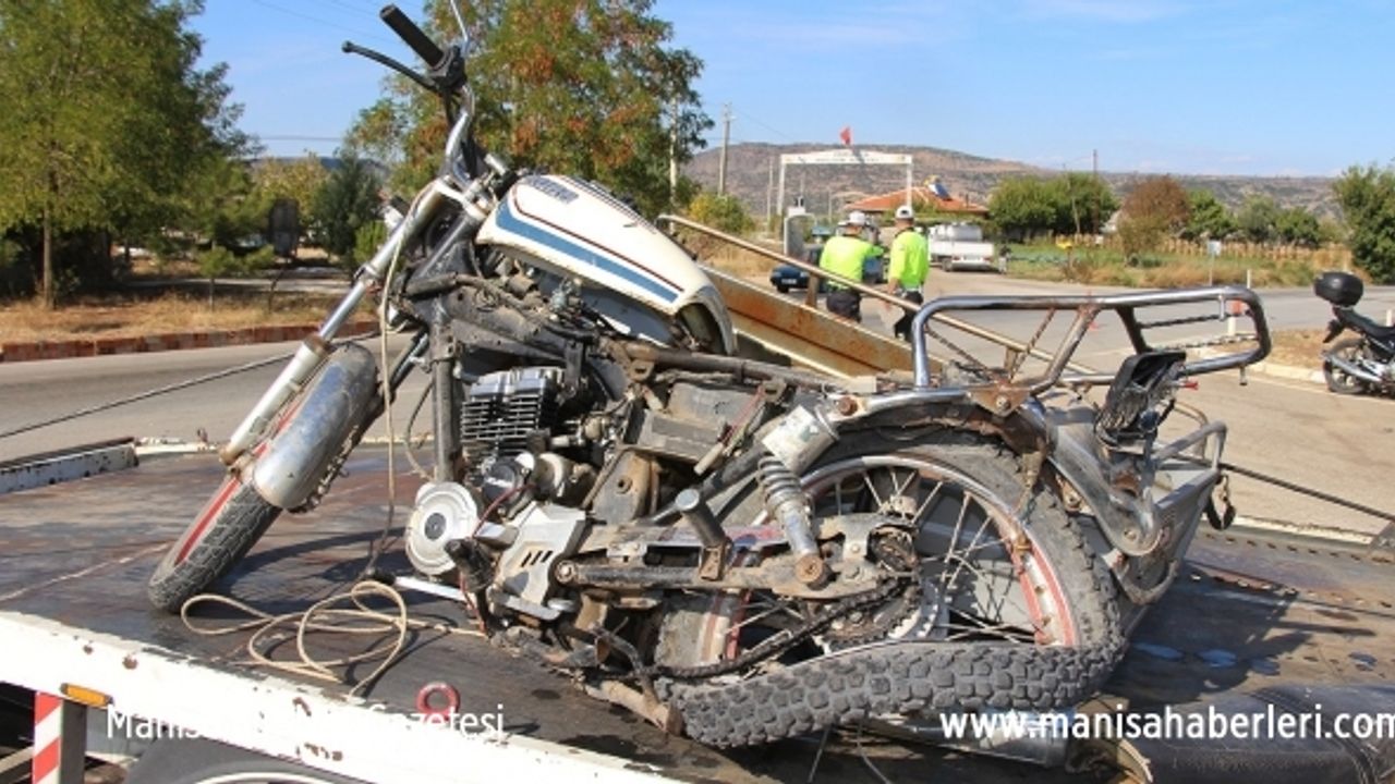 Sepetli motosiklet ile otomobil çarpıştı: 1 ölü
