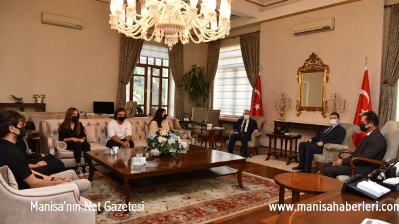 Çocuk evlerinde kalan başarılı öğrenciler ödüllendirildi