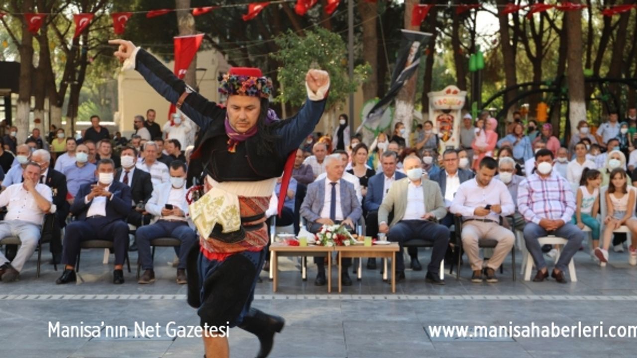 Saruhanlı’da 14. Altın Üzüm ve Kültür Festivali başladı