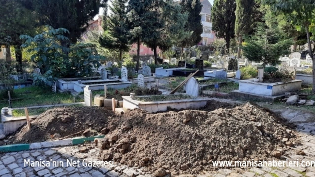 Aynı aileden 15 gün içerisinde 4 kişi vefat etti