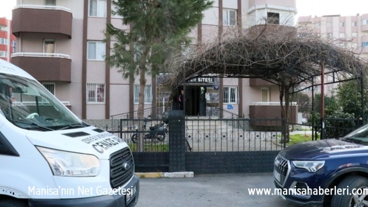 İzmir'de haber alınamayan çift, evlerinde ölü bulundu