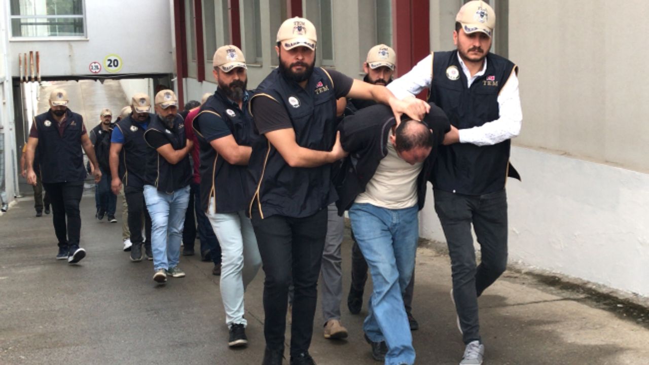İzmir merkezli 4 ilde FETÖ operasyonunda 30 tutuklama!
