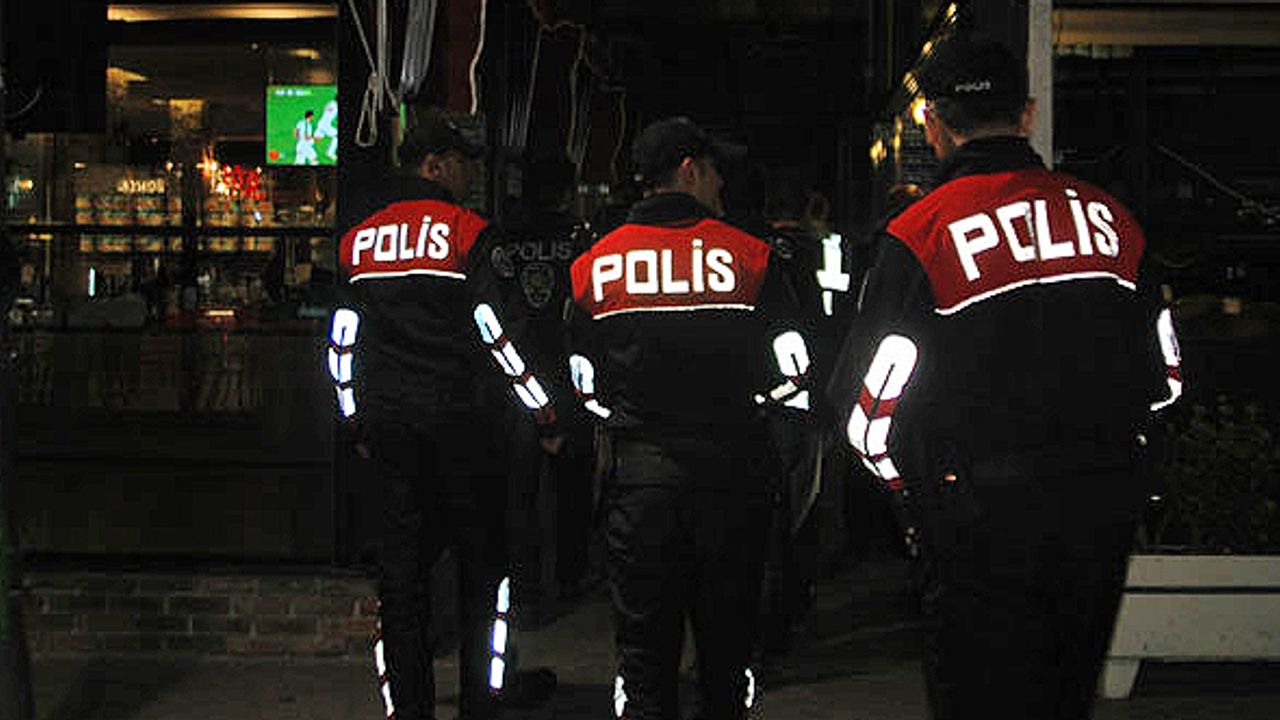 İzmir'de huzur operasyonu: 3 tutuklama