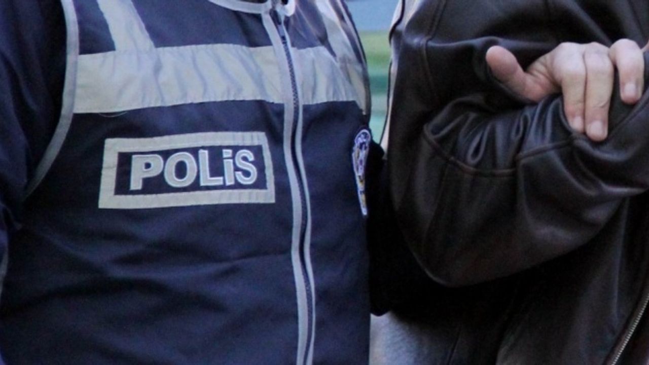 İzmir'de eşini tabancayla öldüren şahıs tutuklandı!