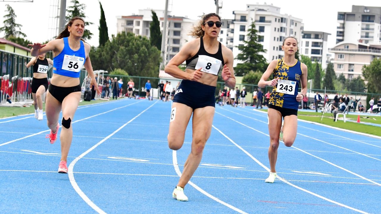 Ünilig Atletizm Türkiye Şampiyonası Manisa’da soluksuz sürüyor