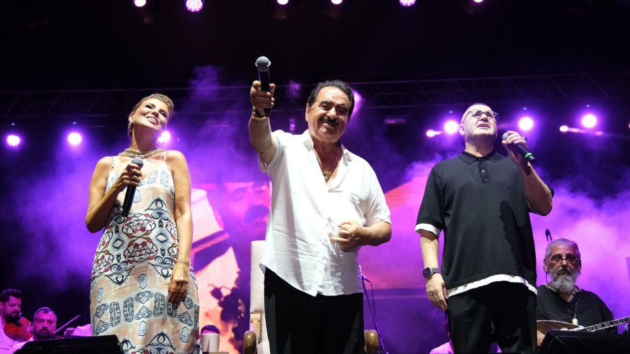 İzmir'de yıldızlar geçidi: İbrahim Tatlıses'ten muhteşem konser