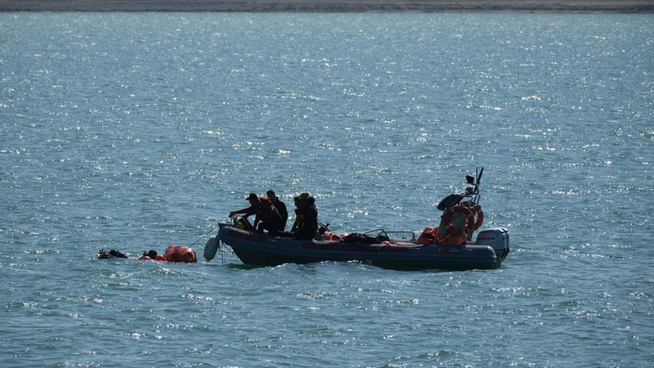 İzmir'de düşen helikopterden acı haber! 3 personelin cansız bedenine ulaşıldı