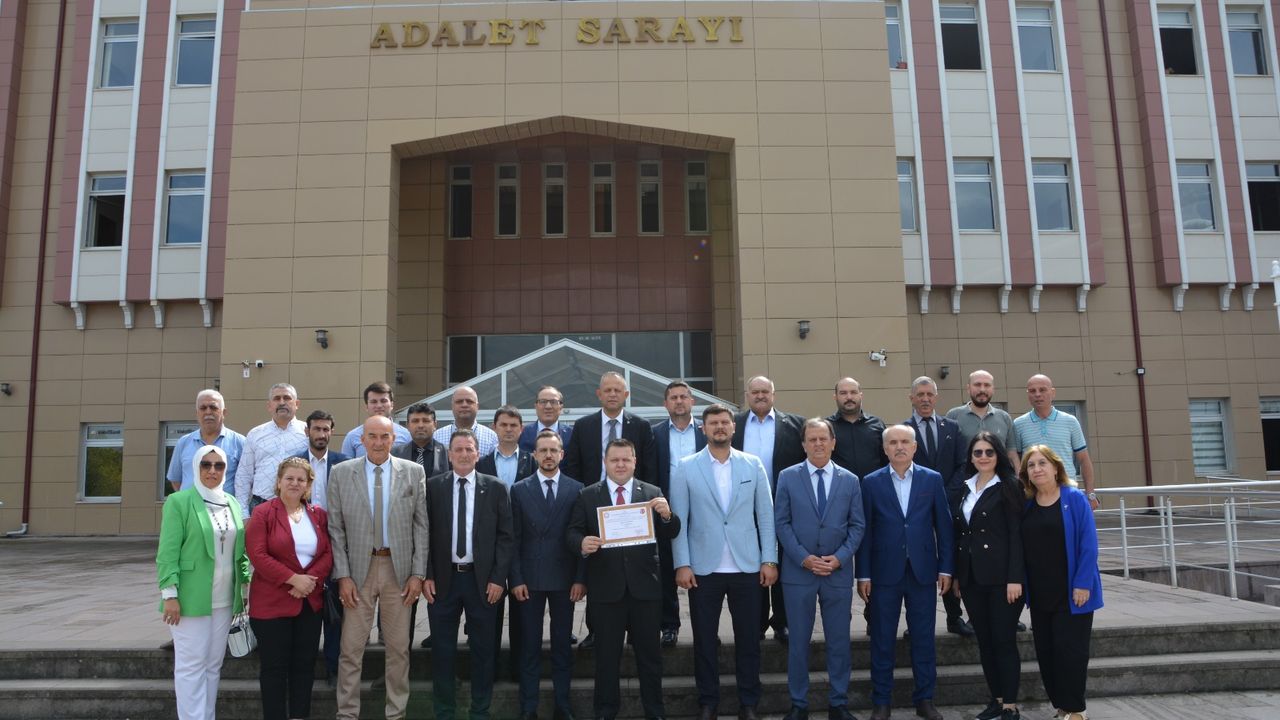 MHP İl Başkanı Tosuner mazbatasını aldı
