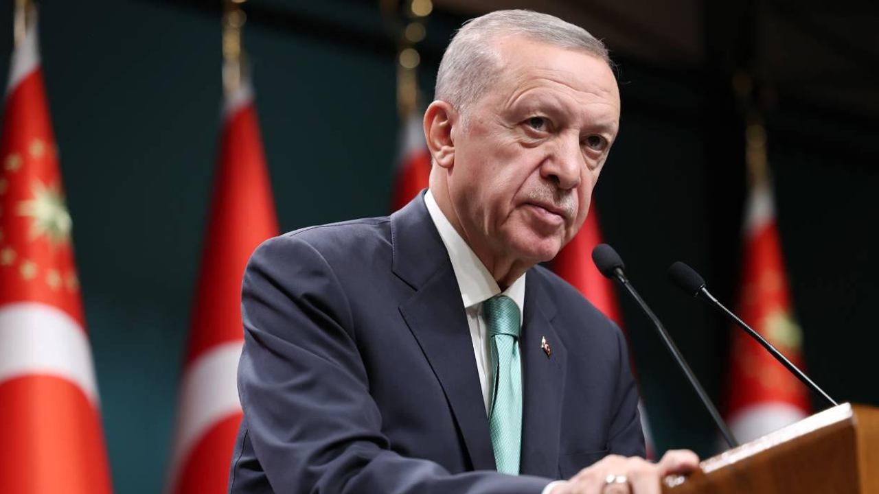 Cumhurbaşkanı Erdoğan: Emekli maaşı alt sınırını 7 bin 500 liradan 10 bin liraya çıkarıyoruz
