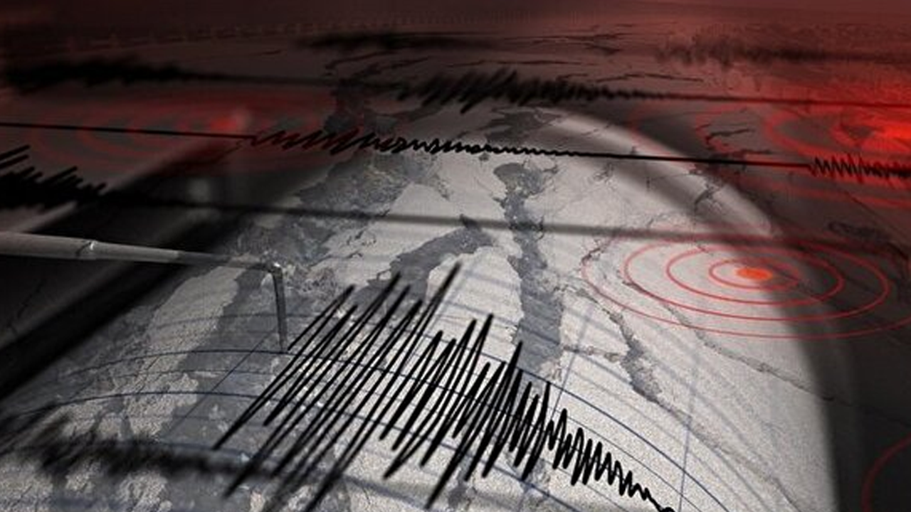 Ege Denizi'nde 5.1 büyüklüğünde deprem! Valilikten ve AFAD'dan açıklama