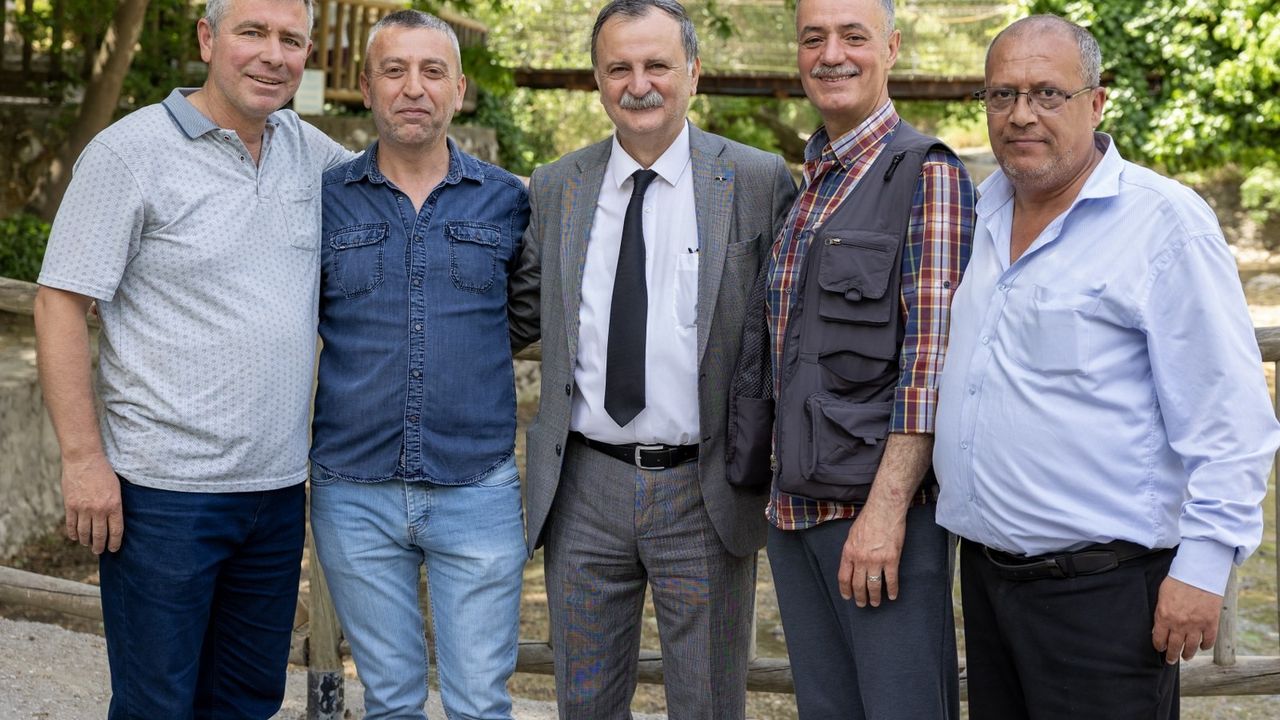 Başkan Balaban muhtarlarla bir araya geldi