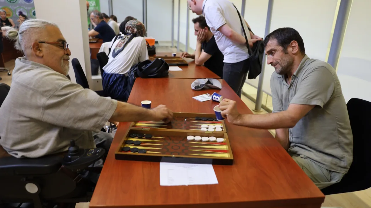Bursa'da zarlar eşitlik için atıldı