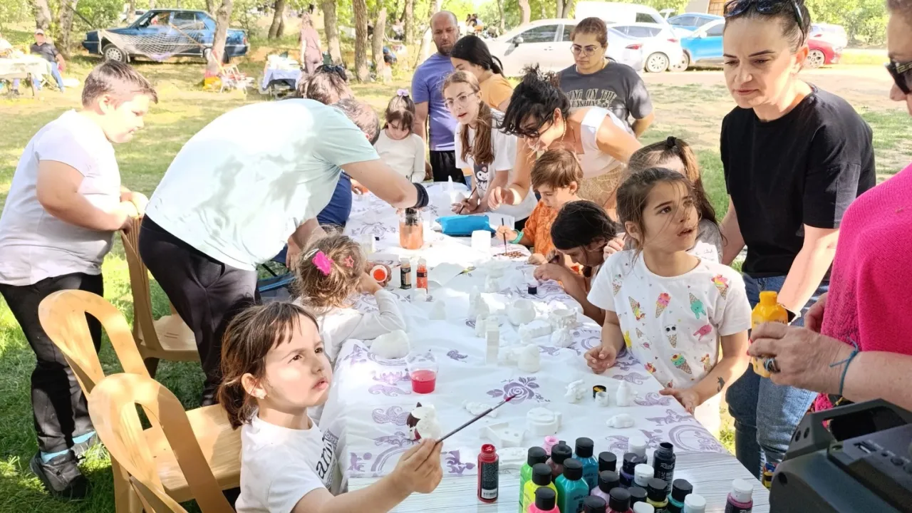 Edirne Keşan'da SARDOS Dallık pikniğiyle baharı karşıladı