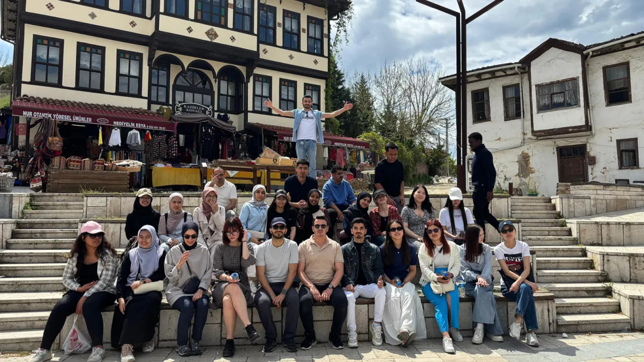 Gençler, Sakarya’yı Büyükşehir'le keşfetti