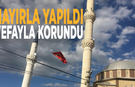 Yıkılan caminin minaresi, vefanın simgesi oldu