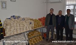 Kur'an kursunun bir odasını markete çevirdiler, ihtiyaç sahiplerinin yüzünü güldürdüler