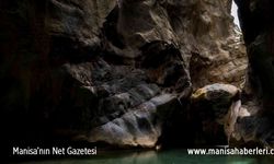 Spil Dağı’nın saklı kanyonu fotoğrafçıların ilgi odağı oldu