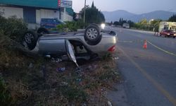 Manisa’da devrilen otomobilin sürücüsü öldü
