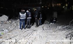 Enkazdan ''çığlık sesi geldi'' ihbarı polisleri harekete geçirdi