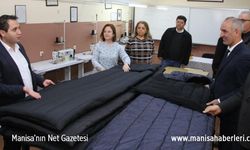  Kula'da depremzedeler için tulum üretiliyor