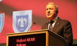 Bakan Akar: "PKK destekçileri, teröristlere helikopter vererek  suçüstü yakalanmışlardır”