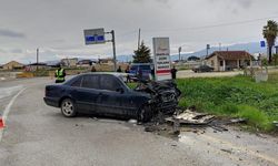  Manisa’da feci kaza! Tır ile otomobil kafa kafaya çarpıştı: 1 ölü