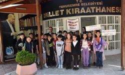 Millet Kıraathanesi Kütüphaneler Haftasında öğrencileri ağırlıyor
