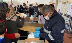 Şehzadeler’den deprem bölgesine 270 bin kişiye sıcak yemek