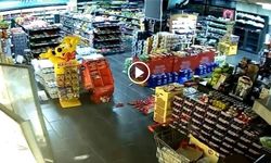 Kayseri'deki deprem anı kamerada! Raflardaki ürünler yere saçıldı