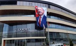 Saadet Partisi'ne Kılıçdaroğlu'nun posteri asıldı