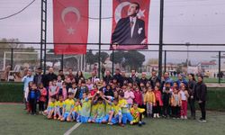 Sarıgöl'de ilkokullar arası futbol turnuvasının şampiyonu Tırazlar oldu