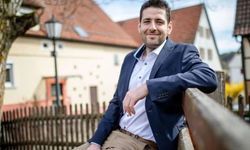 Suriyeli mülteci Almanya'da belediye başkanı seçildi