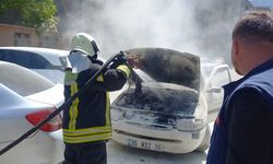 Manisa'da seyir halindeki otomobil yandı!