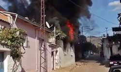 Sosyal medyaya video çekerken evi yaktı!