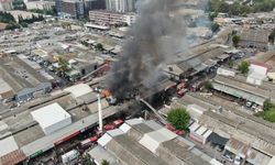 İzmir'de sanayi sitesindeki yangın 4 işletmeye sıçradı!