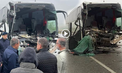 Balıkesir'de feci kaza! Öğrencileri taşıyan otobüs, TIR'a arkadan çarptı: 33 yaralı