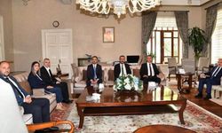 Kızılay'ın yeni yönetiminden valiye ziyaret