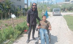 Manisa Valisi Özmen’den Vanlı engelliye akülü sandalye