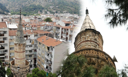 Manisa'daki 500 yıllık caminin yıpranan minaresi korkutuyor