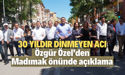 30 YILDIR DİNMEYEN ACI... Özgür Özel’den Madımak önünde açıklama 