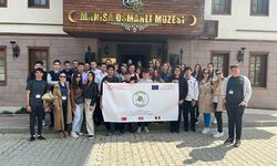 Erasmus öğrencileri, Manisa'nın tarihi mekanlarını gezdi