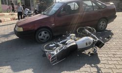 Motosiklet ile otomobil çarpıştı: 2 yaralı