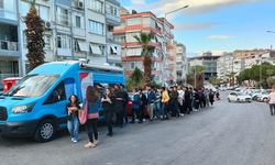 İzmir Büyükşehir'den üniversiteli öğrencilere 6 ayrı noktada sıcak yemek