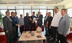 Dünya şampiyonu Ali Cengiz'den, Başkan Ergün'e ziyaret