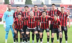 Turgutluspor zirveden kopmuyor