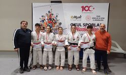 Yunusemreli judocular Uşak'ta madalyaları topladı