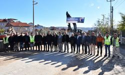 Manisa Büyükşehir Belediyesi Demirci’de prestij cadde çalışmalarına başladı