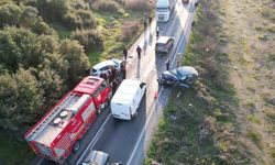 Kafa kafaya çarpıştılar, ortalık savaş alanına döndü: 2 yaralı